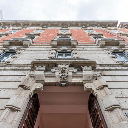 Milan Retreats Cadorna Duomo Apartment Bagian luar foto
