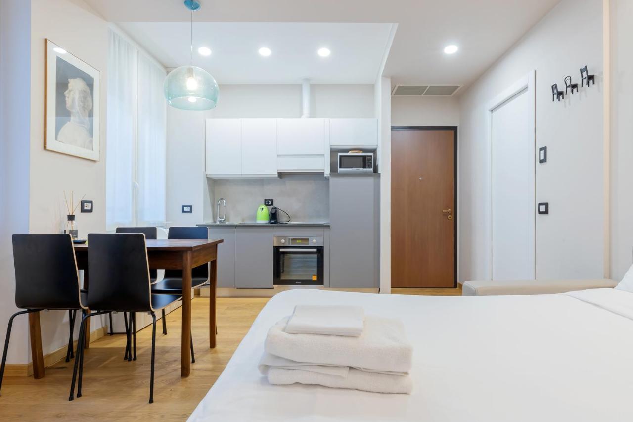 Milan Retreats Cadorna Duomo Apartment Bagian luar foto